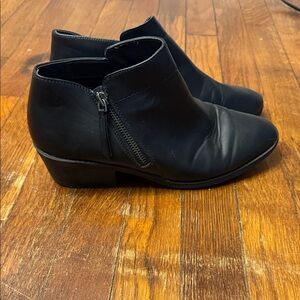 Time and Tru Classic Black Booties